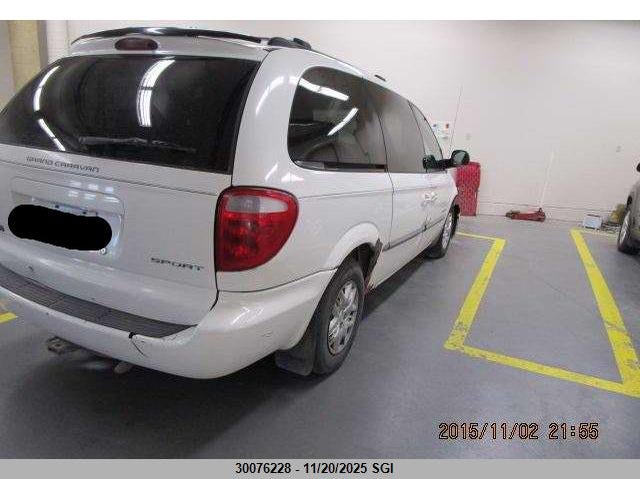 2B4GP44R81R236281 2001 DODGE CARAVAN photo no. 3