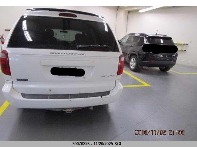 2001 Dodge Grand Caravan Sport VIN: 2B4GP44R81R236281 Lot: 30076228