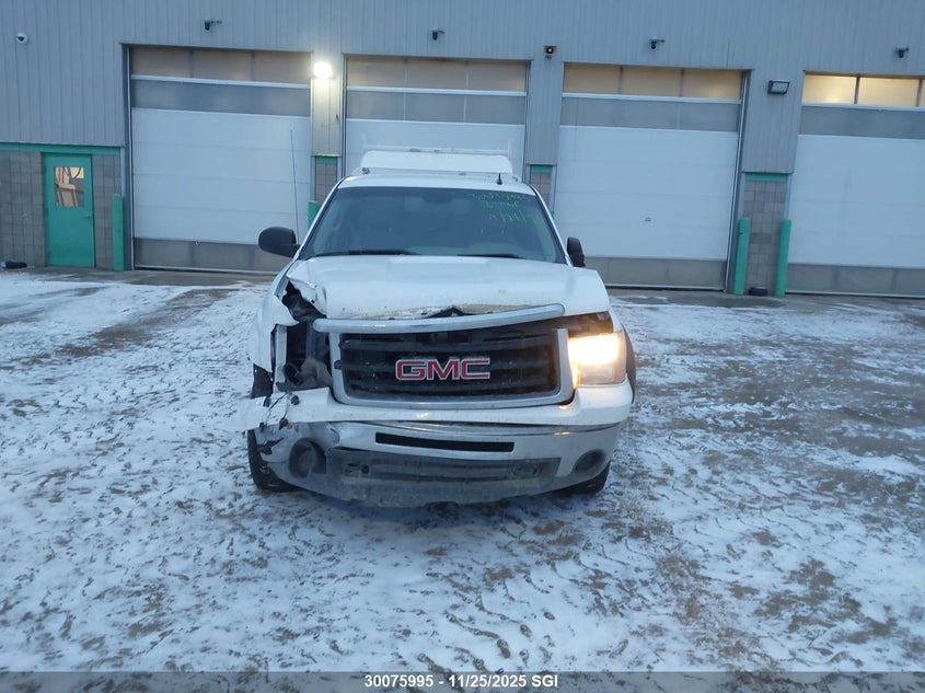 2011 GMC Sierra K1500 Sle VIN: 1GTR2VE37BZ371043 Lot: 30075995
