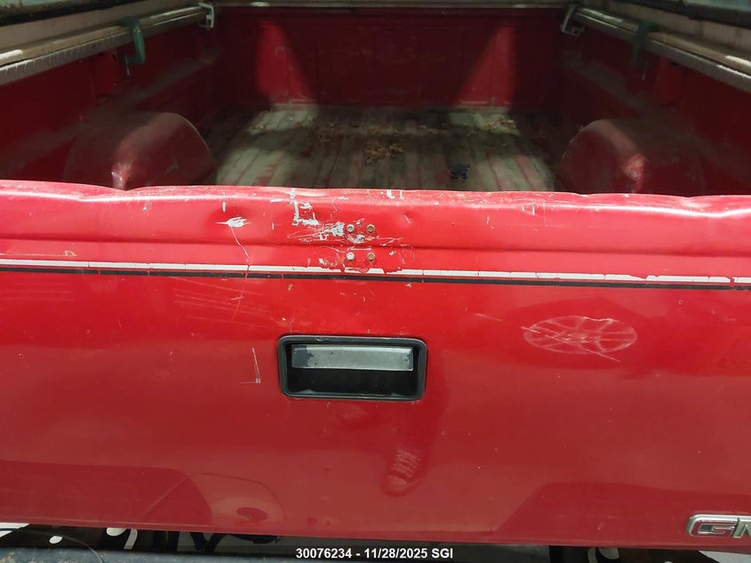 1997 GMC Sierra C2500 VIN: 1GTGC29F6VE560592 Lot: 30076234