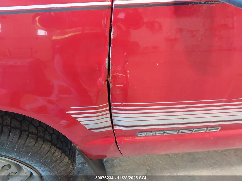 1997 GMC Sierra C2500 VIN: 1GTGC29F6VE560592 Lot: 30076234