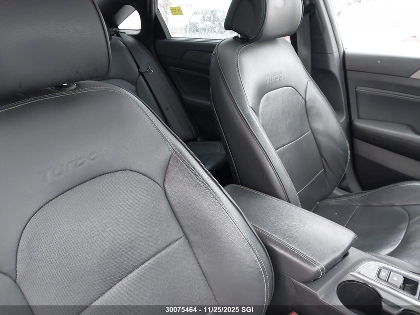 2016 Hyundai Sonata Sport/Limited VIN: 5NPE34AB5GH426719 Lot: 30075464