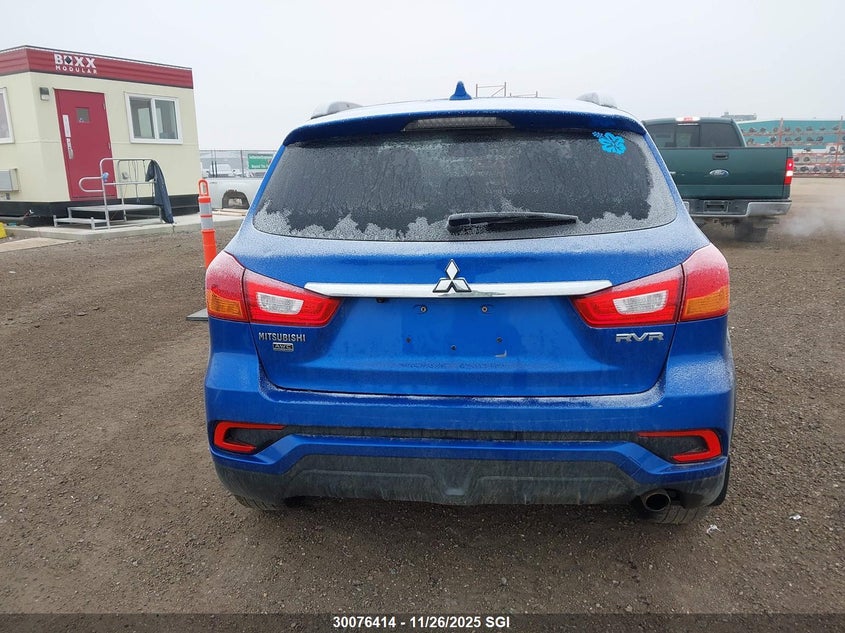 2018 Mitsubishi Rvr Se Limited/Gt VIN: JA4AJ4AW0JZ613402 Lot: 30076414