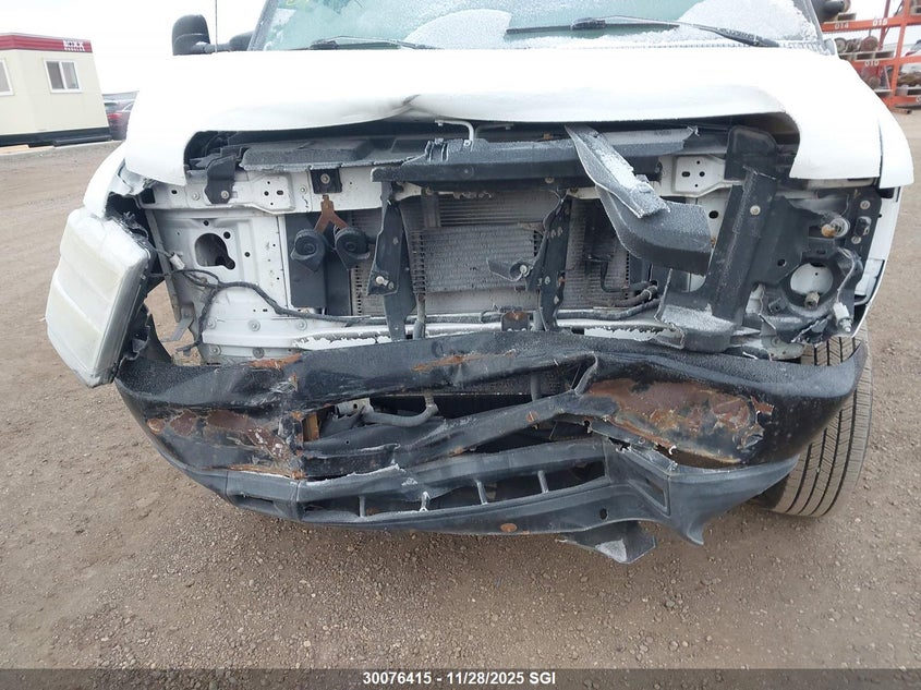 2010 Ford Econoline E350 Super Duty Ctway Van VIN: 1FDWE3FL1ADA24389 Lot: 30076415