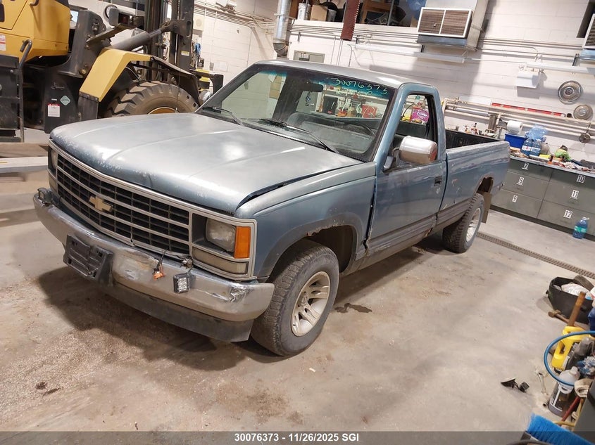 2GCDC14H3J1292733 1988 CHEVROLET GMT-400 photo no. 2