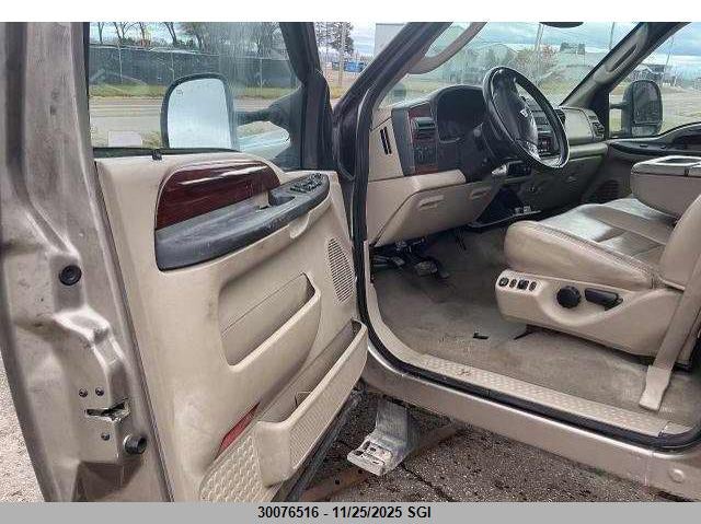 2005 Ford F350 Srw Super Duty VIN: 1FTWW31P45EA45927 Lot: 30076516