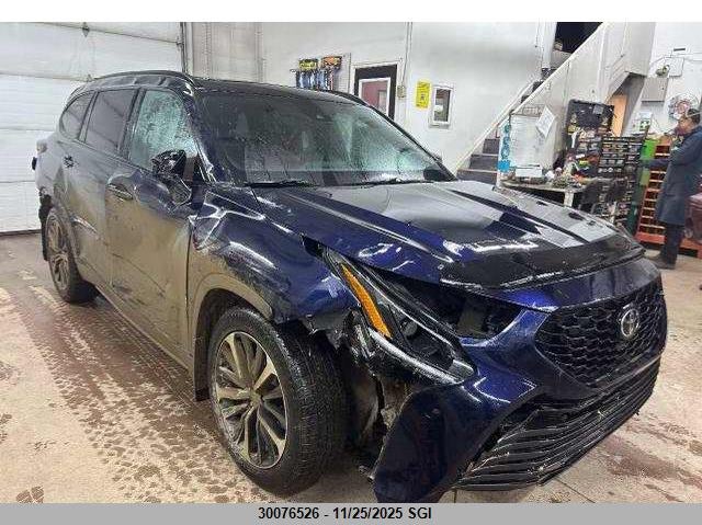 TOYOTA HIGHLANDER XSE