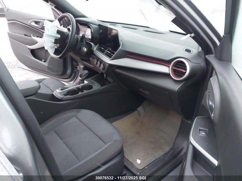 KL77LGE23RC243707 2024 CHEVROLET TRAX photo no. 5