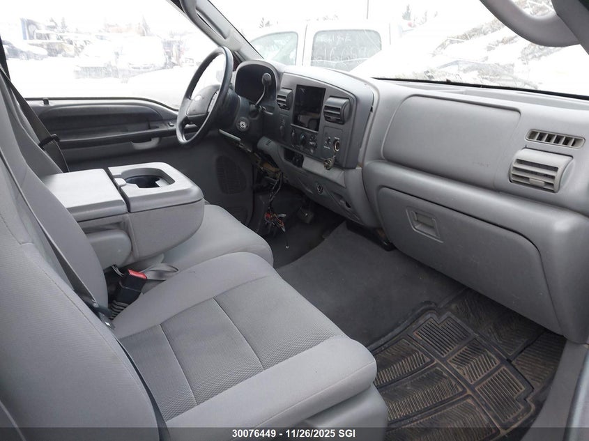 1FTSX21P75EB46823 2005 FORD F250 photo no. 5