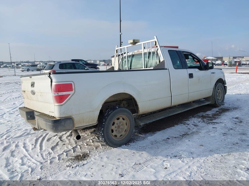 2013 Ford F150 Super Cab VIN: 1FTVX1CF7DKE84587 Lot: 30076563