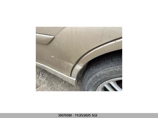 1FAFP34P92W137605 2002 FORD FOCUS photo no. 9