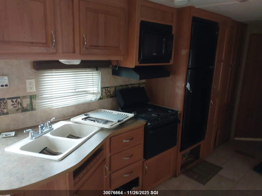1UJBJ02R471EJ1071 2007   photo no. 10