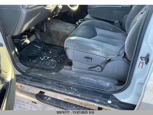 2003 Chevrolet Avalanche K1500 VIN: 3GNEK13T23G225264 Lot: 30076777