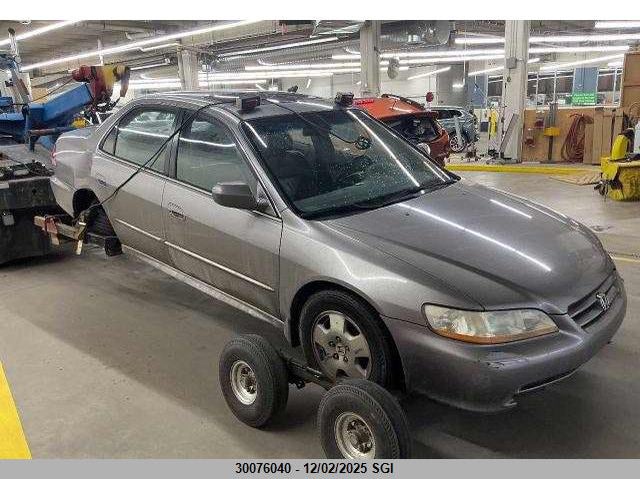 1HGCG16591A802853 2001 HONDA ACCORD photo no. 2