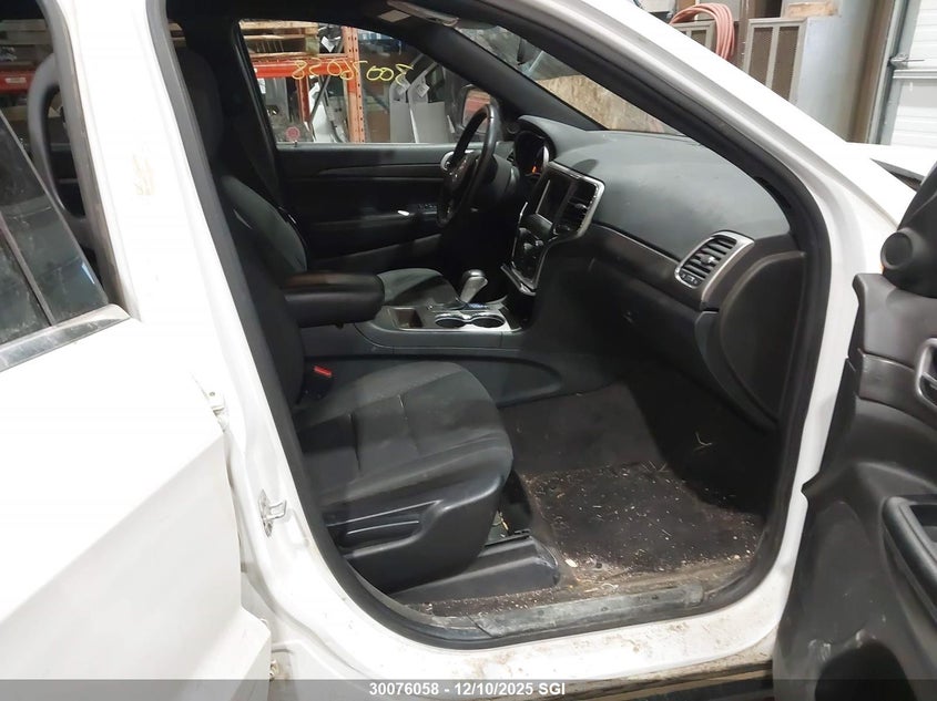 1C4RJFAG0JC432395 2018 JEEP GRAND CHEROKEE photo no. 5