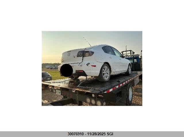 JM1BK32F581790374 2008 MAZDA 3 photo no. 3