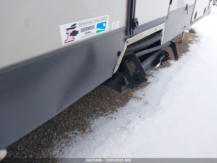 4X4FSRM2XF3009794 2015   photo no. 8