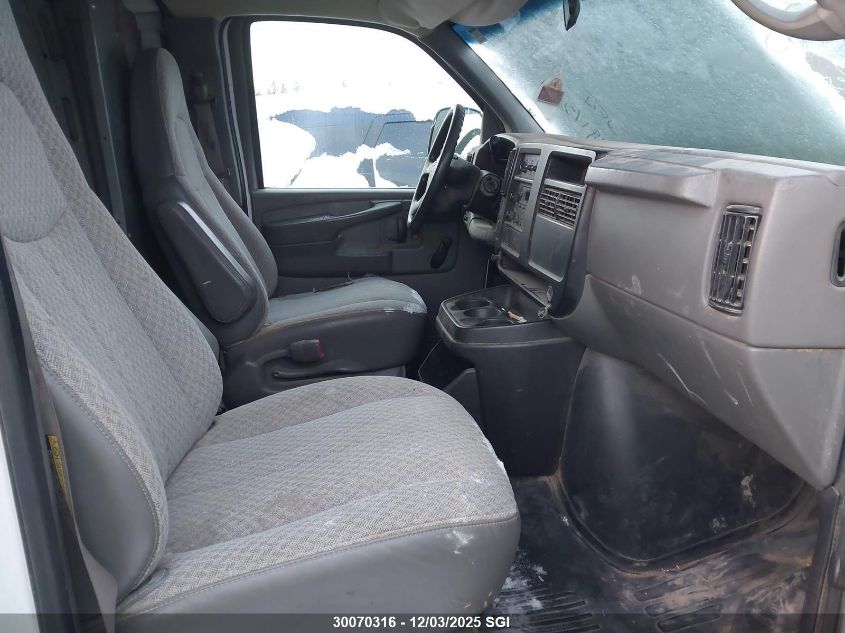 2007 Chevrolet Express G1500 VIN: 1GCFG15X071119981 Lot: 30070316