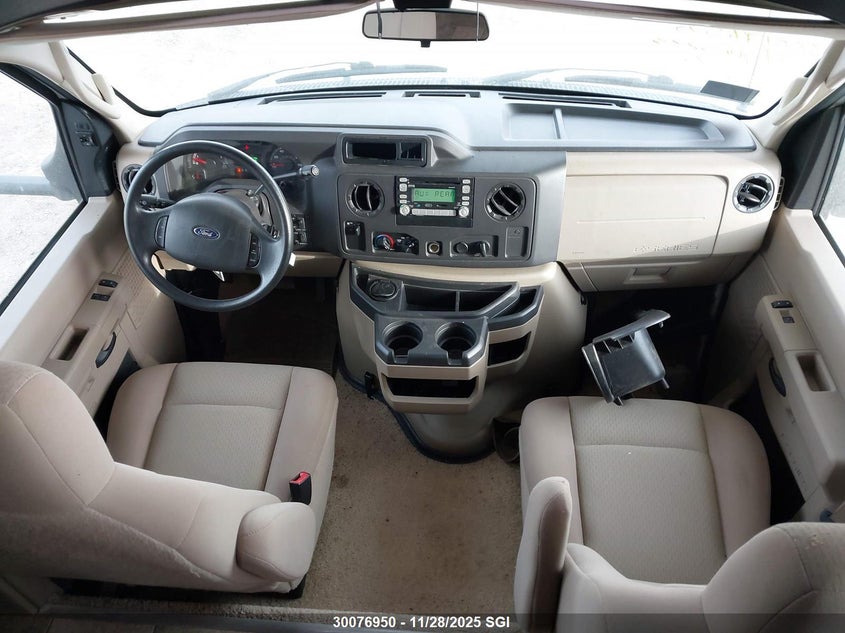 2010 Ford Econoline E450 Super Duty Cutwy Van VIN: 1FDXE4FS2ADA45219 Lot: 30076950