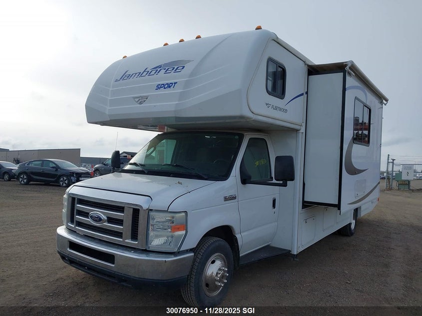 1FDXE4FS2ADA45219 2010 FORD ECONOLINE photo no. 2