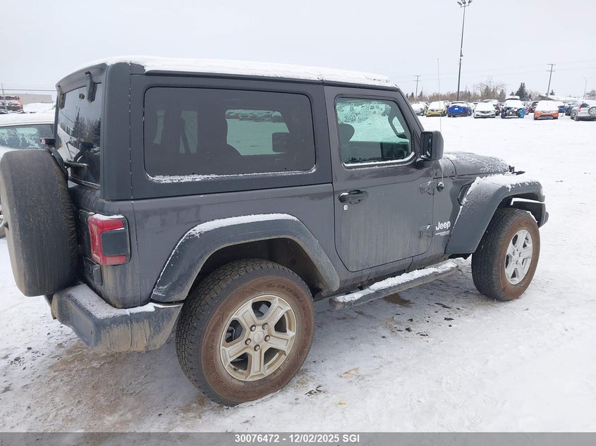 1C4GJXAN8JW225067 2018 JEEP WRANGLER photo no. 4