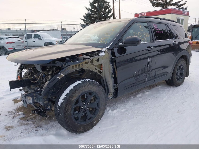 1FMSK8JH6NGB91584 2022 FORD EXPLORER photo no. 2