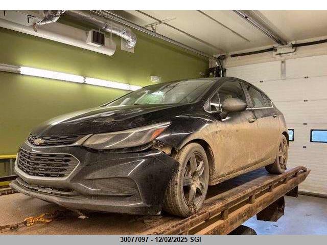 3G1BE6SM9HS600607 2017 CHEVROLET CRUZE photo no. 2