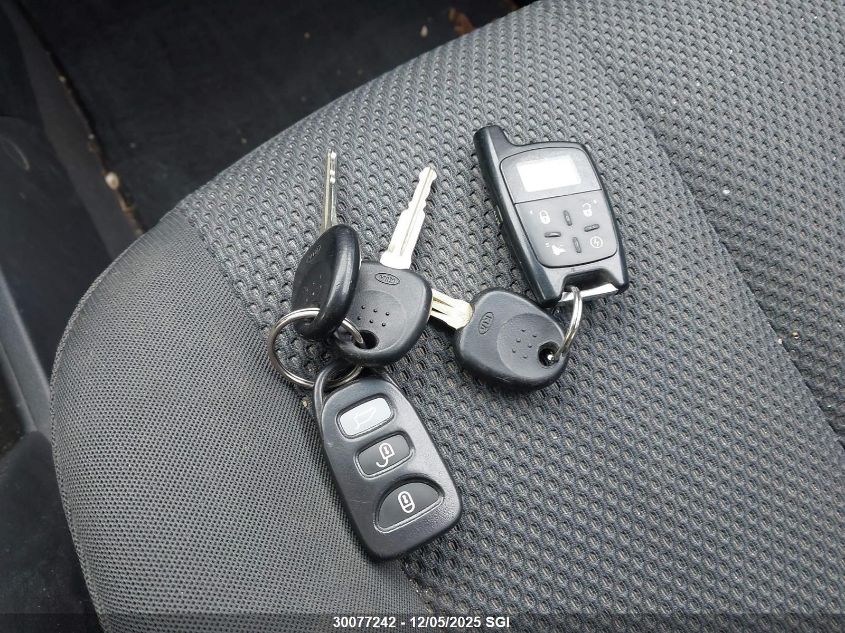 2009 Kia Rondo Lx/Ex VIN: KNAFG526197265628 Lot: 30077242