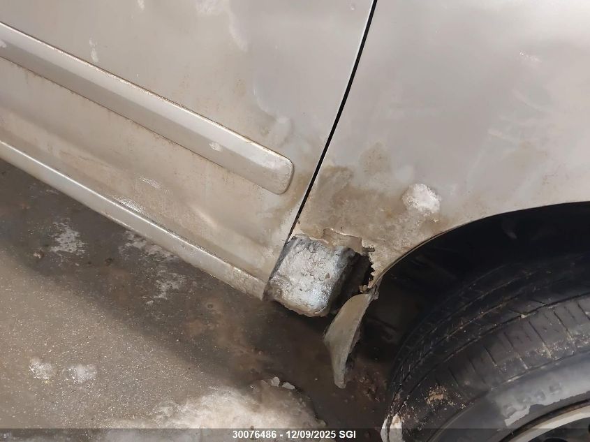 2002 Hyundai Elantra Gls/Gt VIN: KMHDN45D02U329794 Lot: 30076486