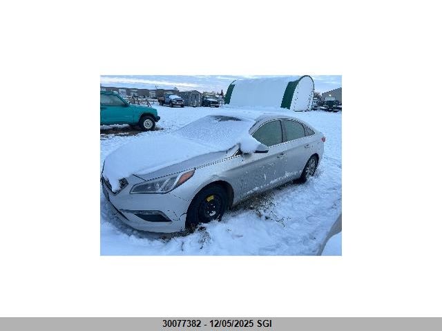 5NPE24AF3FH022158 2015 HYUNDAI SONATA photo no. 2