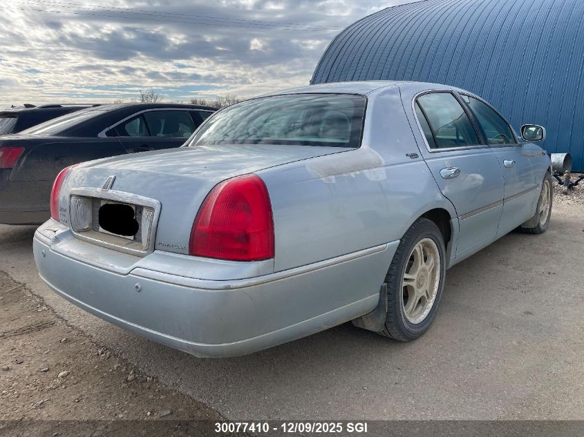 1LNHM82W75Y665697 2005 LINCOLN TOWN CAR photo no. 4