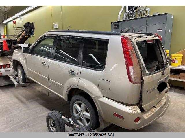 JN8BT08VX5W112703 2005 NISSAN X-TRAIL photo no. 3