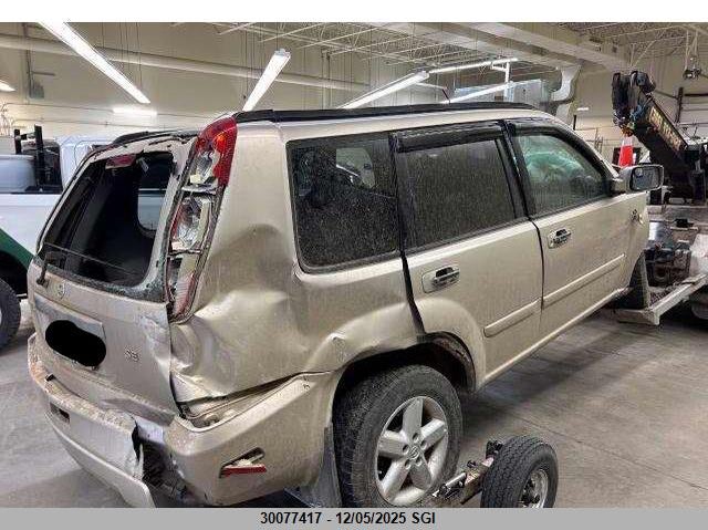 JN8BT08VX5W112703 2005 NISSAN X-TRAIL photo no. 4