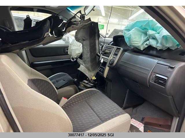 JN8BT08VX5W112703 2005 NISSAN X-TRAIL photo no. 5