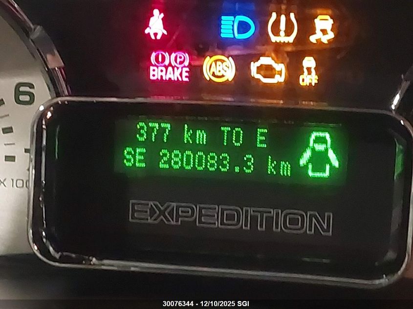 2013 Ford Expedition Limited VIN: 1FMJU2A54DEF33911 Lot: 30076344