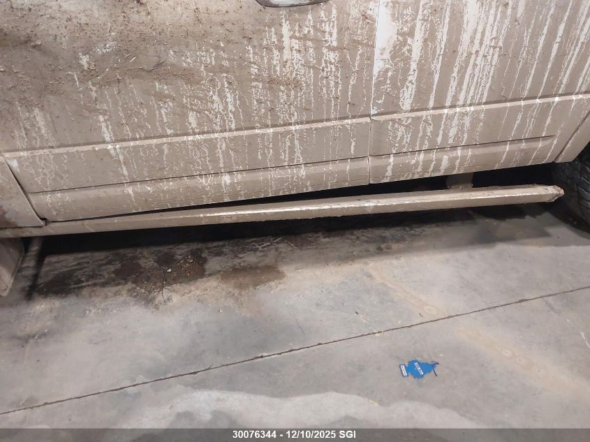 2013 Ford Expedition Limited VIN: 1FMJU2A54DEF33911 Lot: 30076344