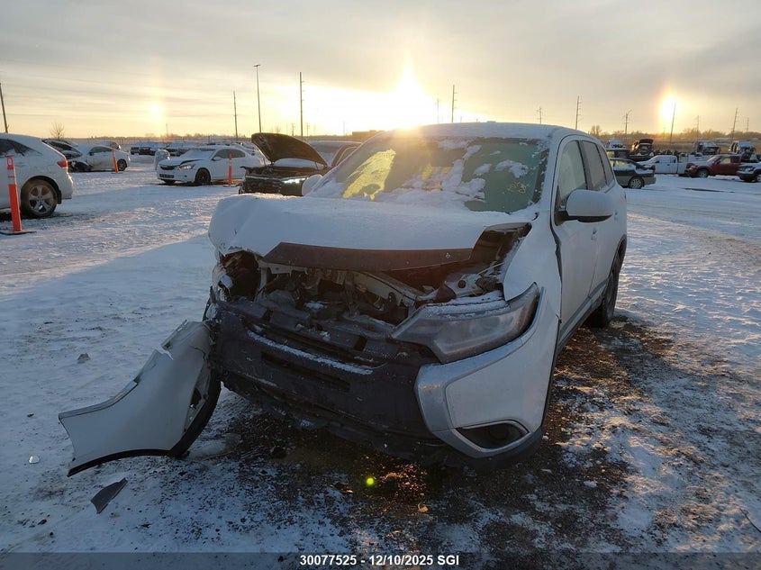 JA4AZ2A37HZ604774 2017 MITSUBISHI OUTLANDER photo no. 2