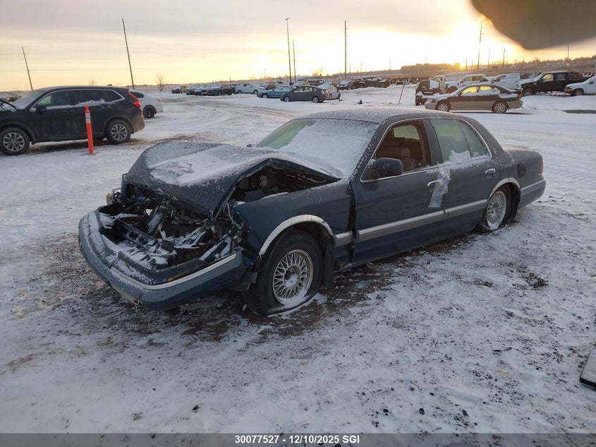 2MELM75WXRX687587 1994 MERCURY GRAND MARQUIS photo no. 2