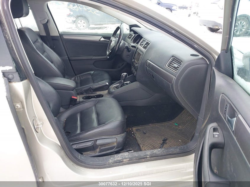 3VWLA7AJ9FM415069 2015 VOLKSWAGEN JETTA photo no. 5