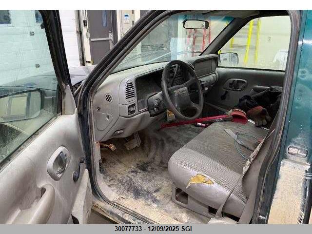 1998 GMC Sierra C1500 VIN: 1GTEC14W5WZ537372 Lot: 30077733