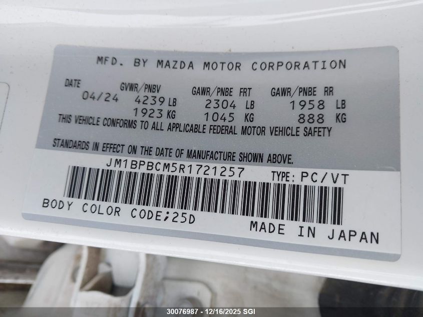 2024 Mazda 3 Preferred VIN: JM1BPBCM5R1721257 Lot: 30076987