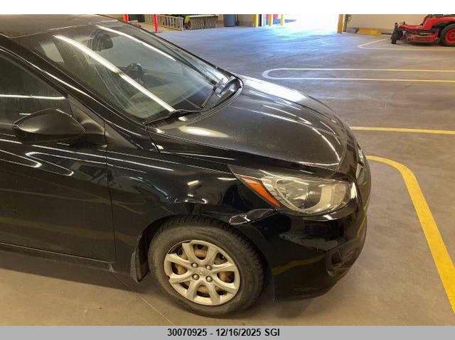 KMHCT5AE3DU139562 2013 Hyundai Accent Gls/Gs auction photo 1