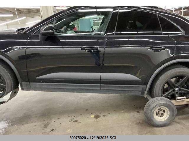 2024 Porsche Macan 4 VIN: WP1AA2XA1RL002567 Lot: 30075020