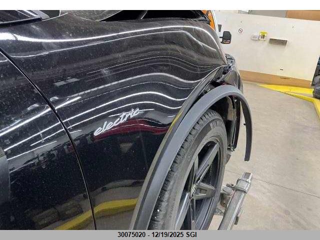 2024 Porsche Macan 4 VIN: WP1AA2XA1RL002567 Lot: 30075020