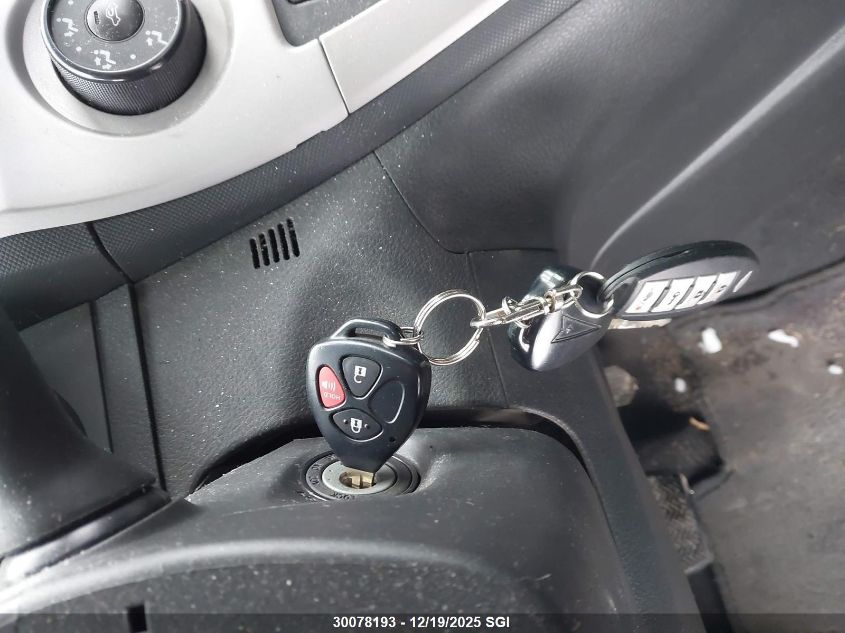 2010 Pontiac Vibe VIN: 5Y2SP6E82AZ402606 Lot: 30078193