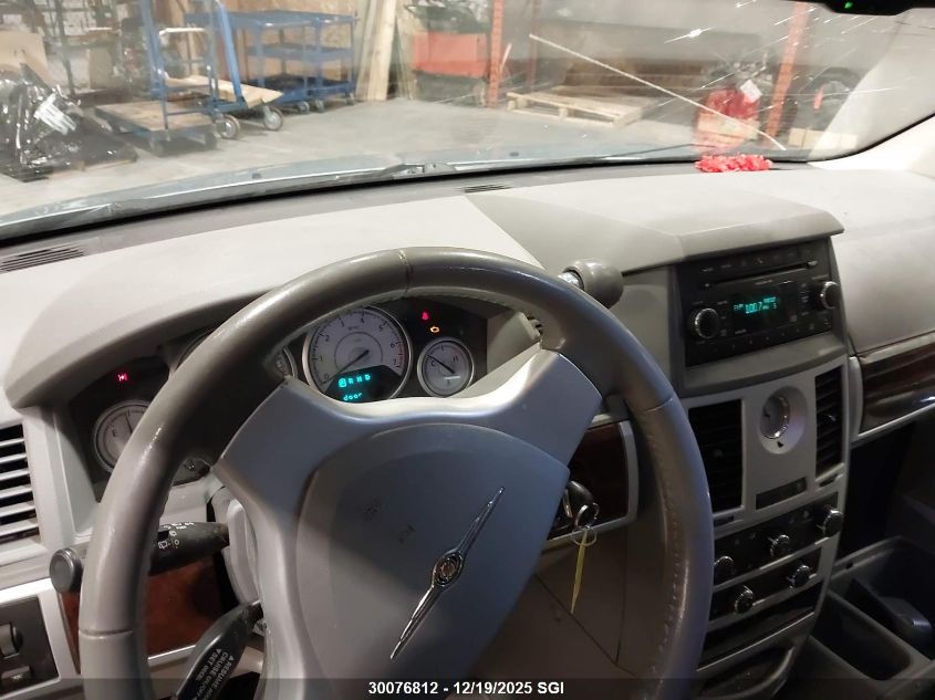 2010 Chrysler Town & Country Touring VIN: 2A4RR5DX4AR163608 Lot: 30076812