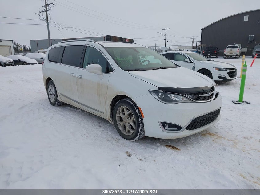 2C4RC1EGXHR733619 2017 Chrysler Pacifica Touring L Plus auction photo 1