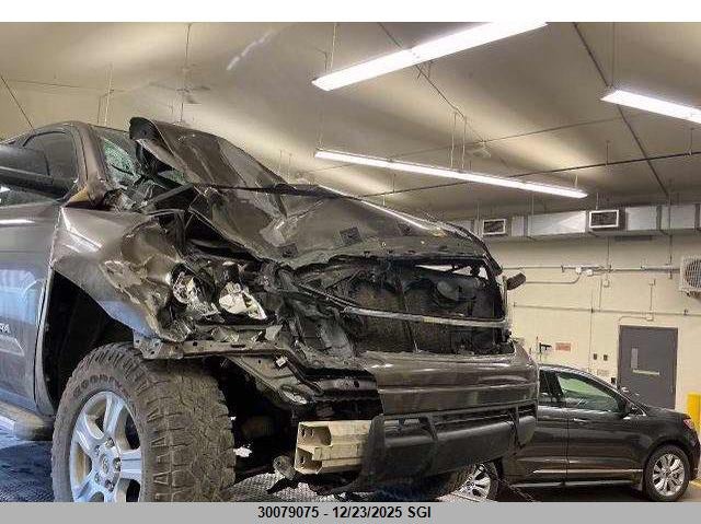 5TFDY5F12AX130121 2010 Toyota Tundra Crewmax Sr5 auction photo 1