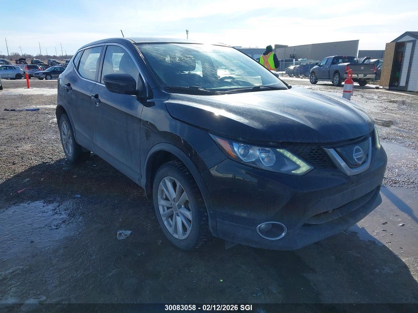 JN1BJ1CR5JW282367 2018 Nissan Rogue Sport S/Sv/Sl auction photo 1