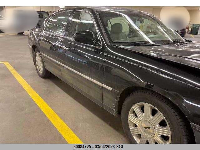 2003 Lincoln Town Car Cartier